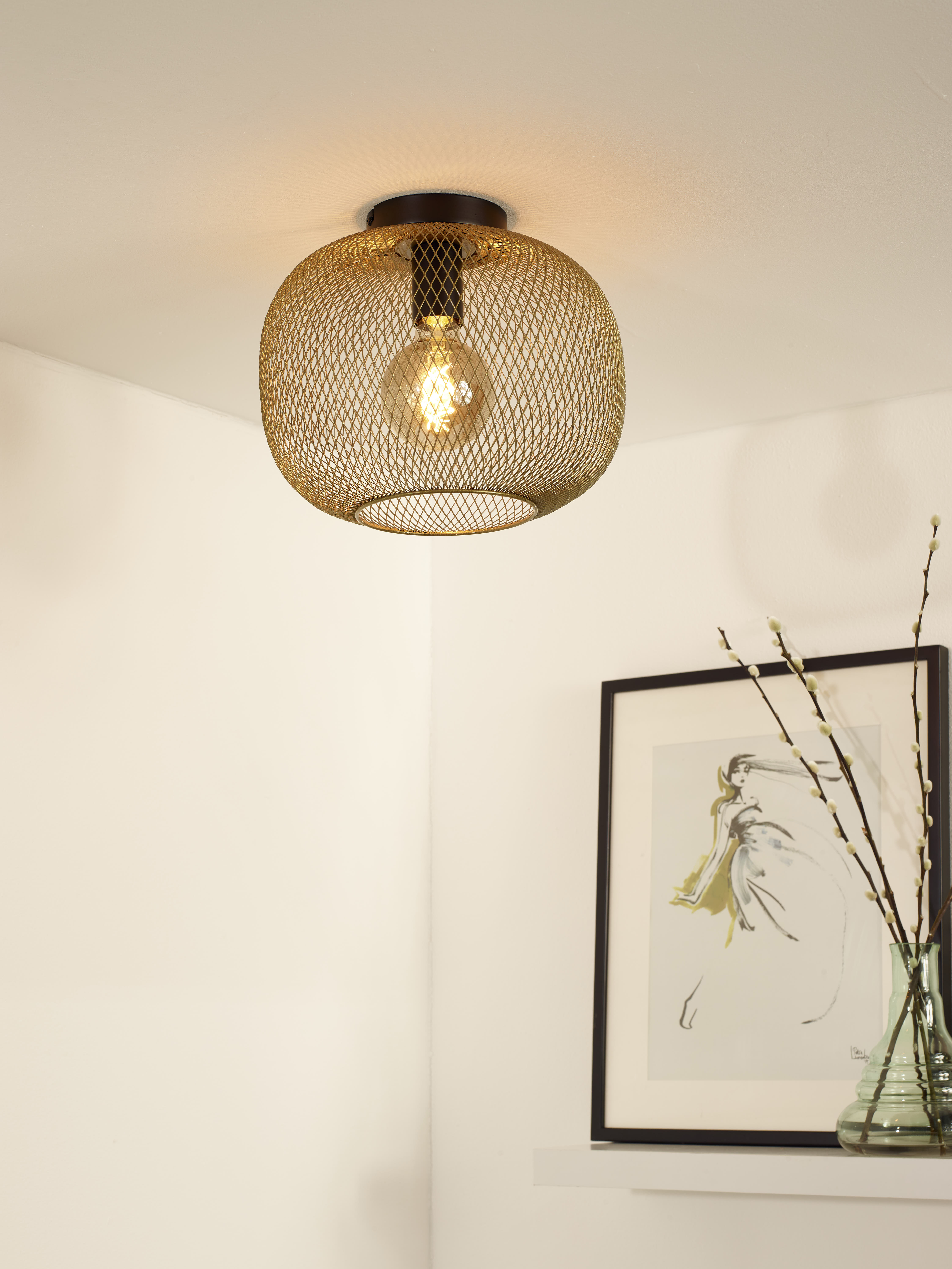 Brass mesh deals pendant light